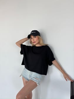 Kadın Siyah Oversize Tişört