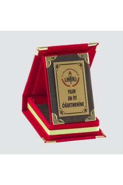 Yılın En İyi Öğretmenine Plaketi