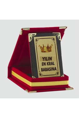 Yılın En Kral Babasına Plaketi