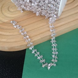 Pembe Kristal Boncuklu Gümüş Renk  Zincir Y Model Zincir 1 Mt