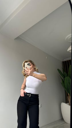 Beyaz Yakalı İçlik Tshirt