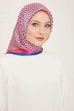 Armine Lacivert-Şeker Pembe Geometrik Desen Sura İpek Eşarp IST9151-03