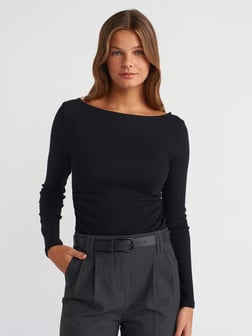 31401 Büzgülü Kayık Yaka Top Bluz