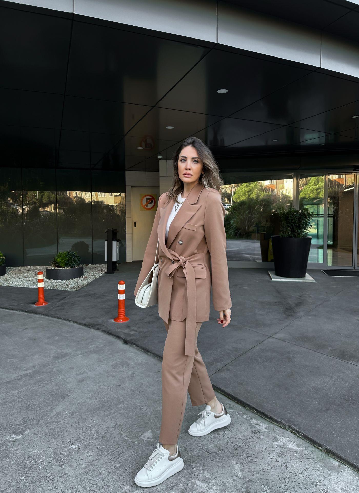 Camel Bağlamalı Ceket Pantolon Takım