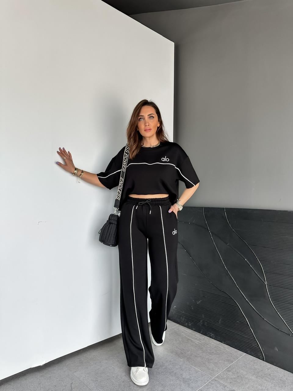 Siyah Biyeli Modal Spor Takım