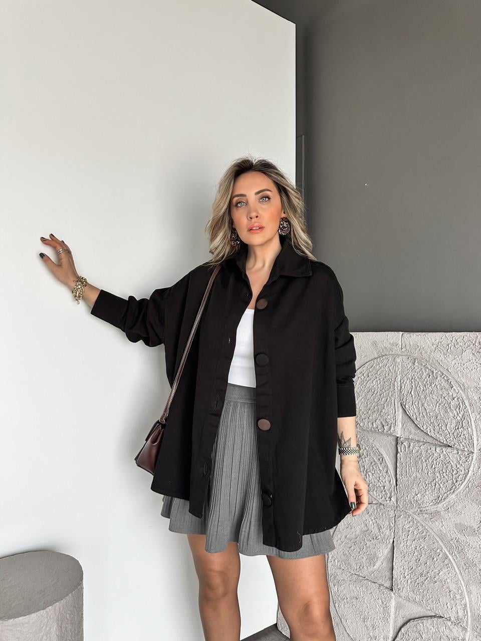 Siyah Kaplama Düğmeli Oversize Kot Ceket