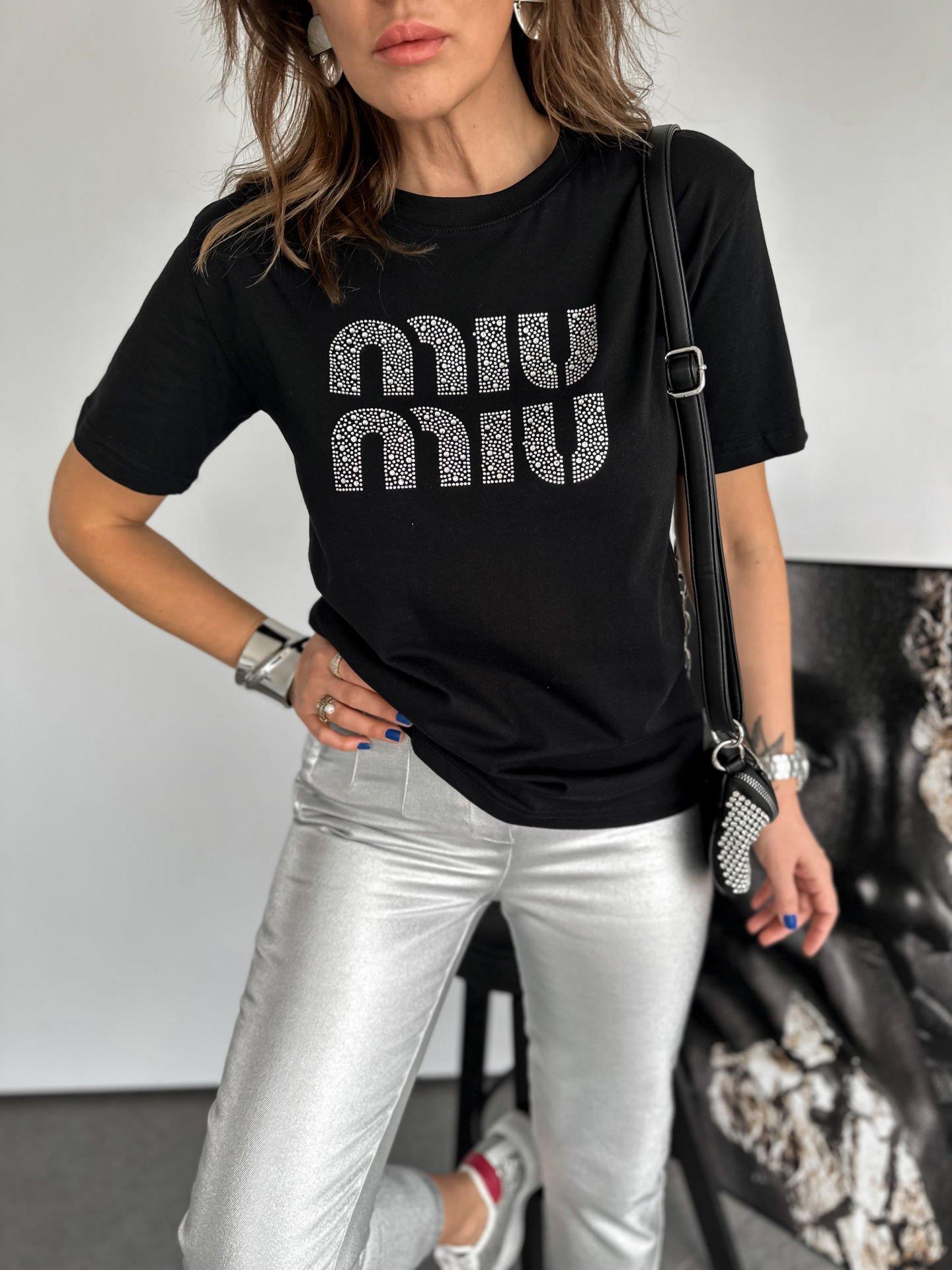Siyah Miu Taş Baskılı Tshirt