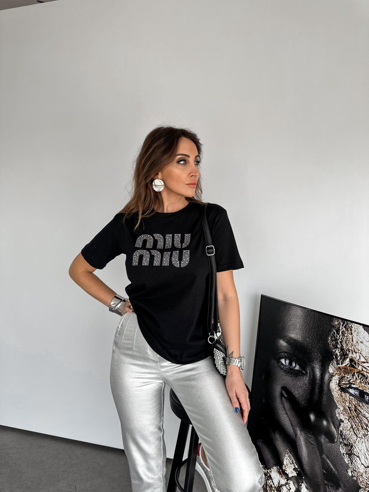 Siyah Miu Taş Baskılı Tshirt