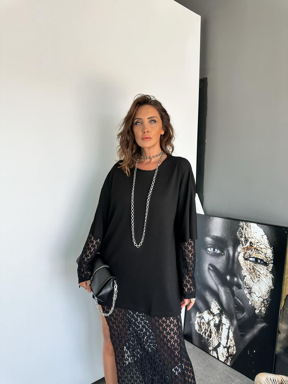 Siyah Tshirtlü Dantel Elbise