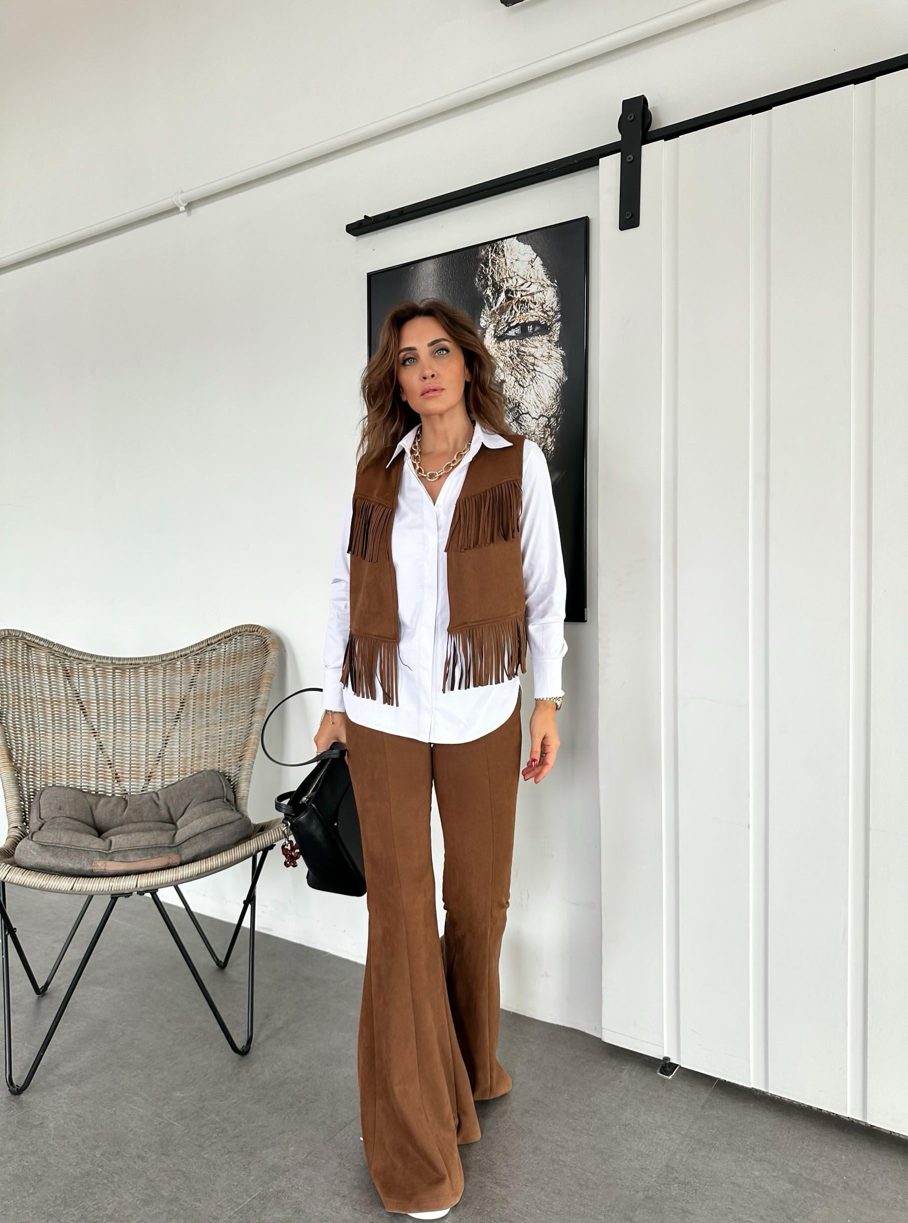 Taba Püsküllü Yelekli Takım