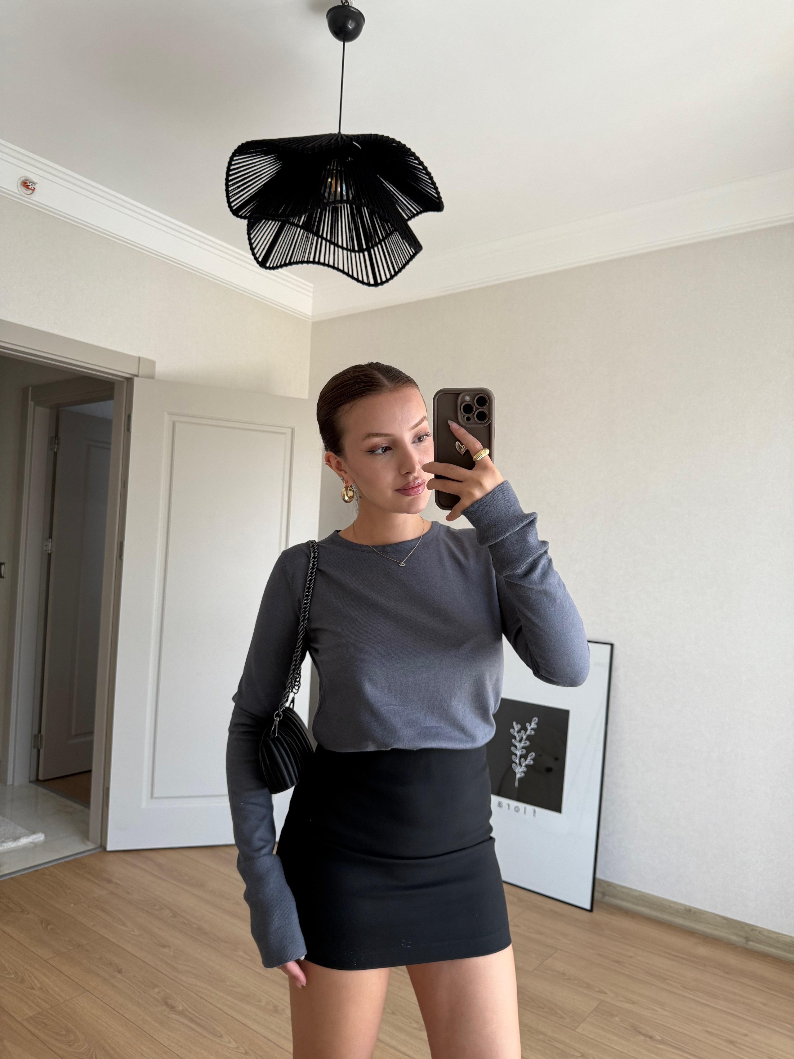ÜST GİYİMECMEL BAŞARANAntrasit Basic Transparan Bluz