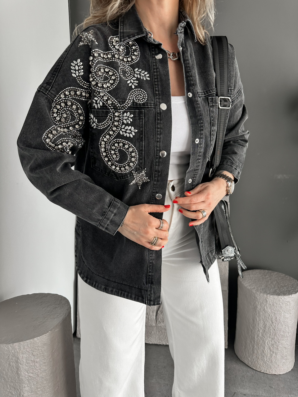 Antrasit Tek Omzu Taş İşlemeli Kot Ceket