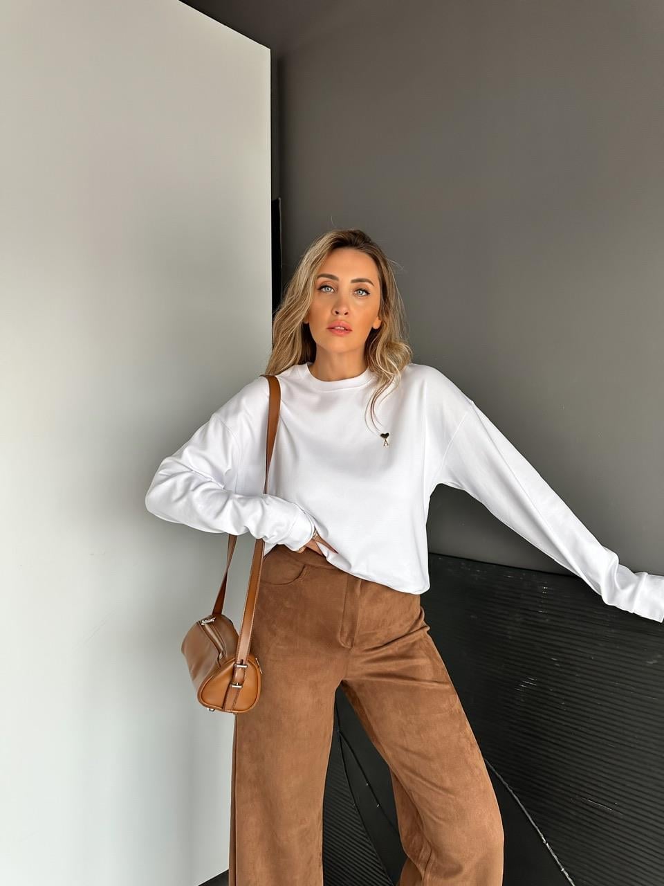 Beyaz Logolu Marka Model Sweatshirt