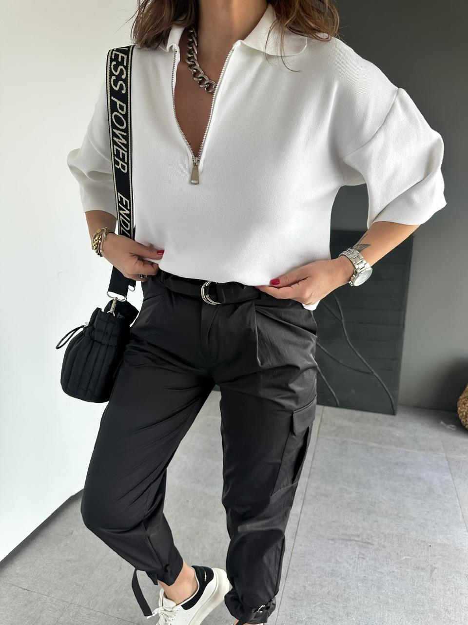 Beyaz Polo Yaka Fermuarlı Basic Triko Kazak