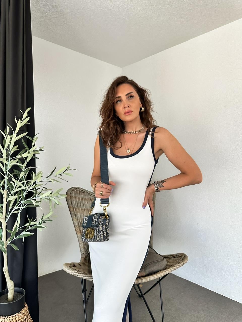 Beyaz Şeritli Askılı Coton Elbise