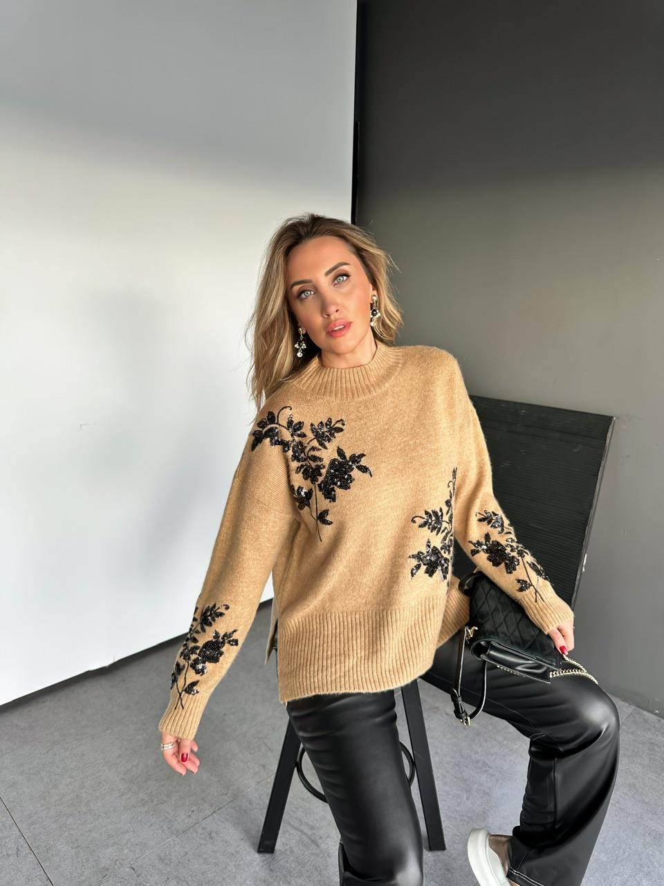 Camel Payetli Çiçek İşlemeli Orijinal Kazak