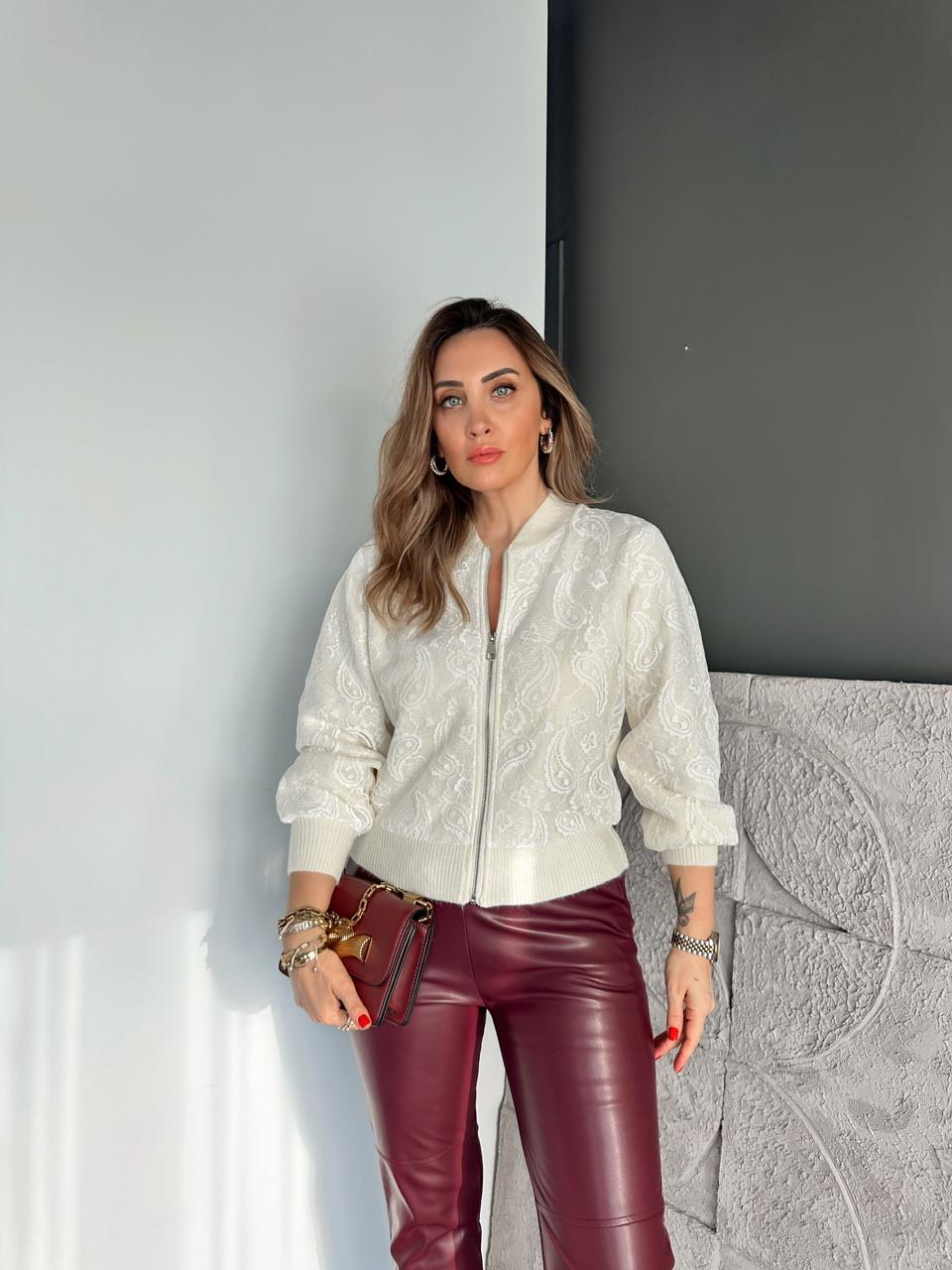 Ekru Dantel Parçalı Premium Triko