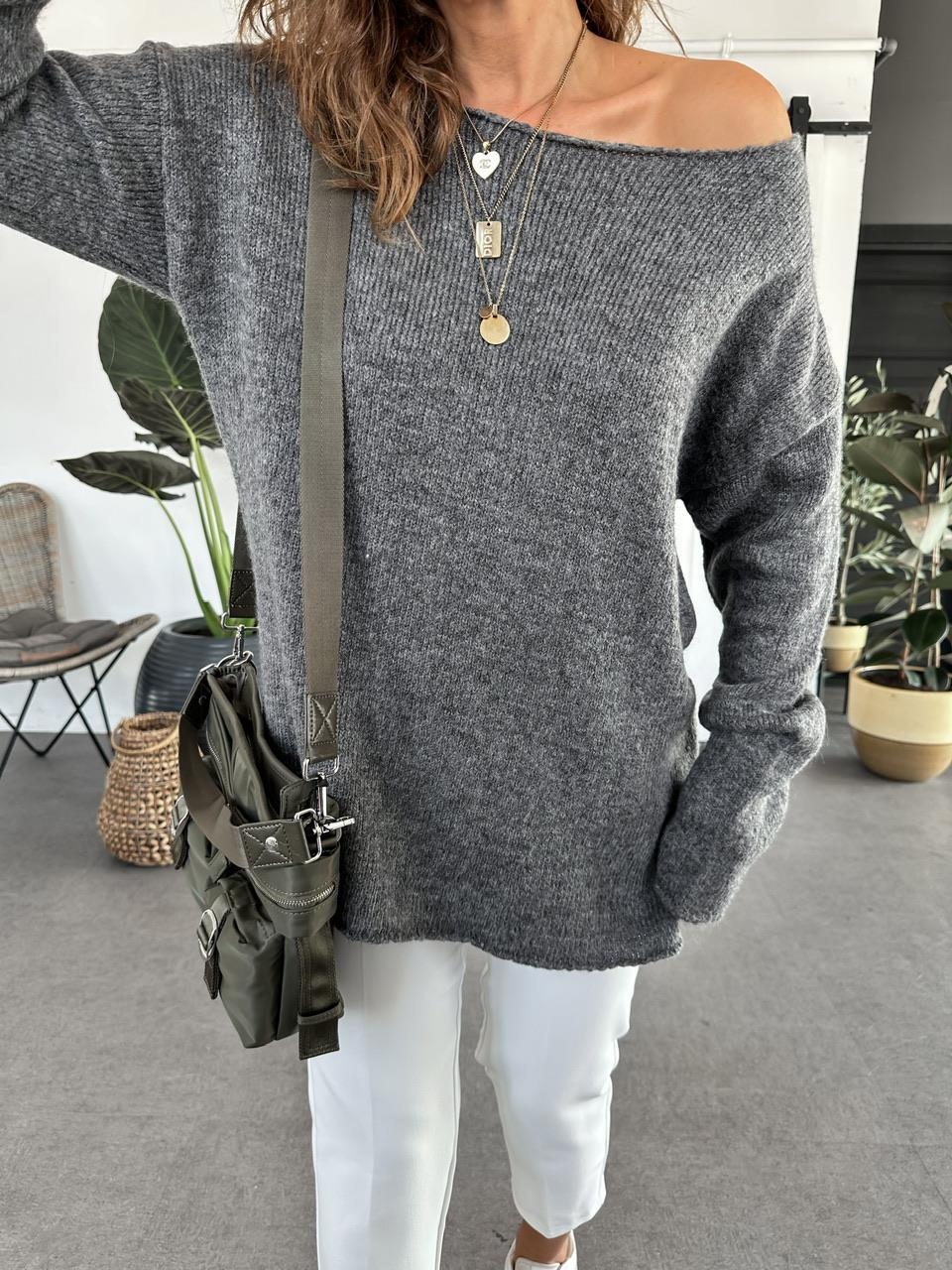 Gri Kayık Yaka Basic Kazak