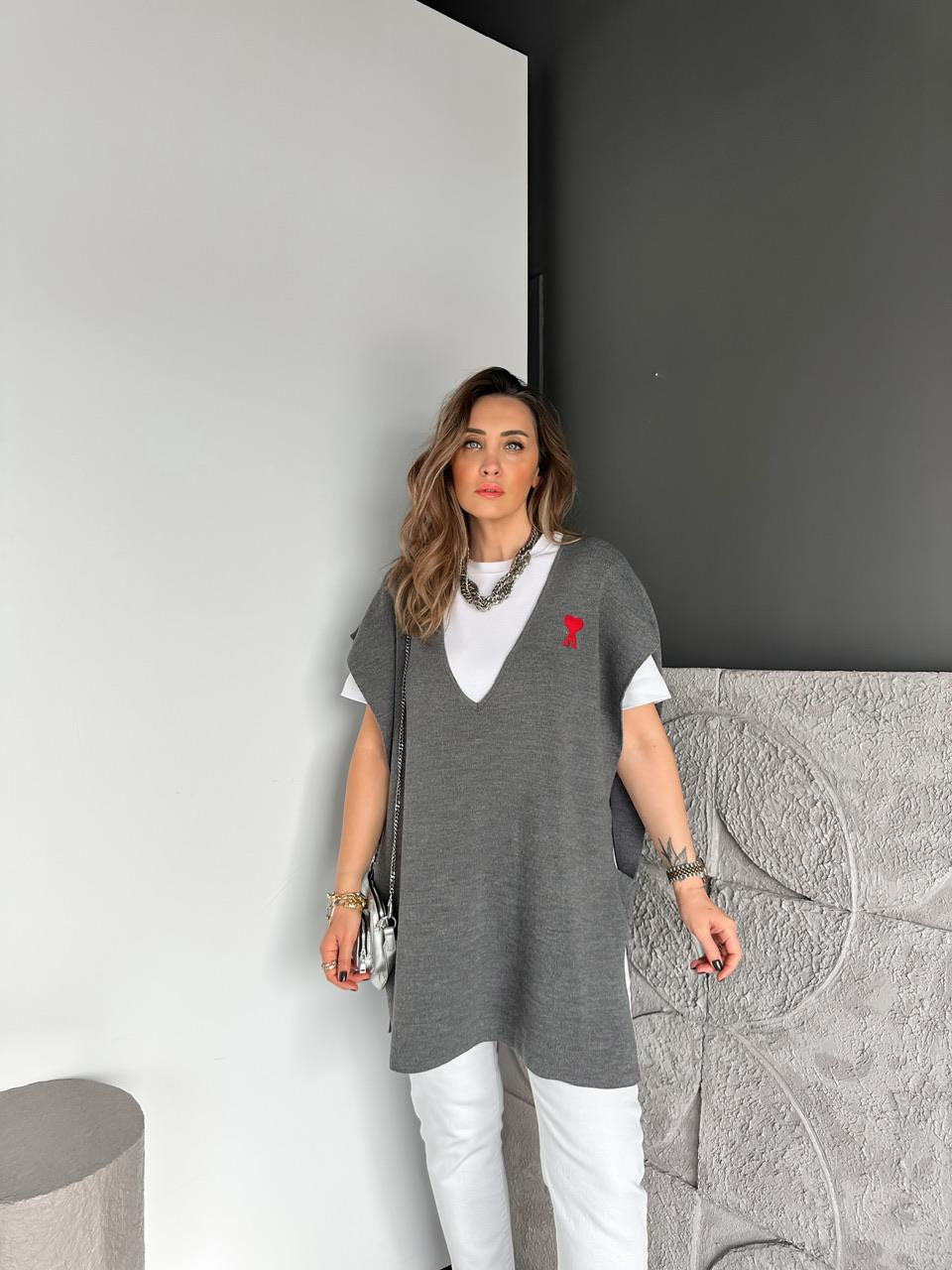 Gri Logolu Triko Tunik