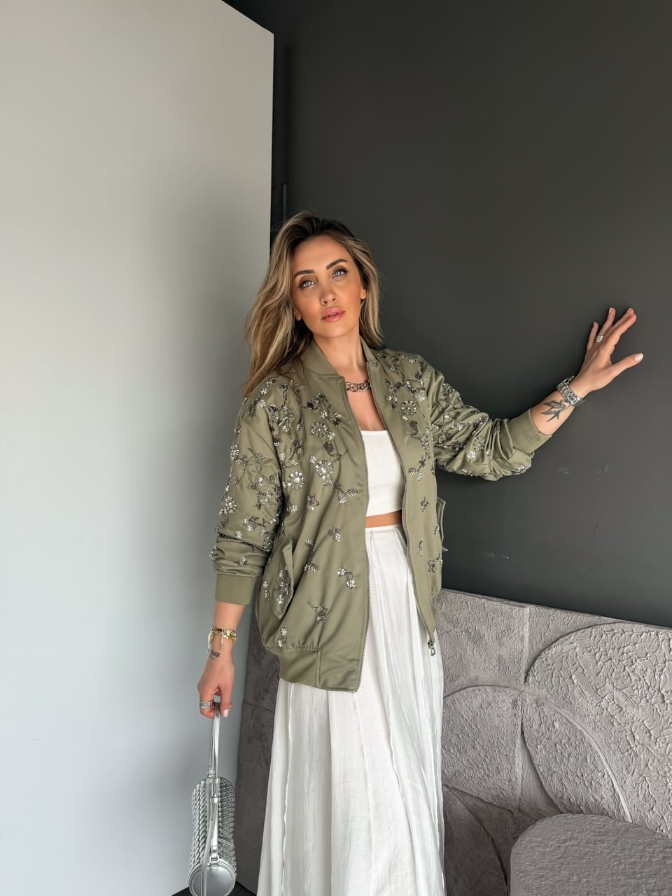 Haki Gümüş Pullu Bomber Ceket