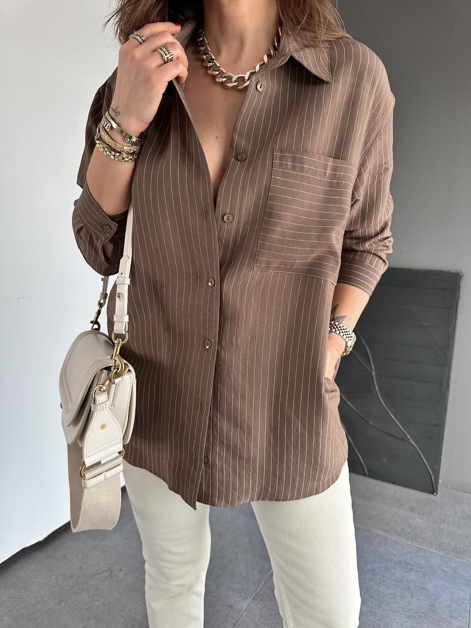 Kahve Çizgili Cepli Basic Gömlek