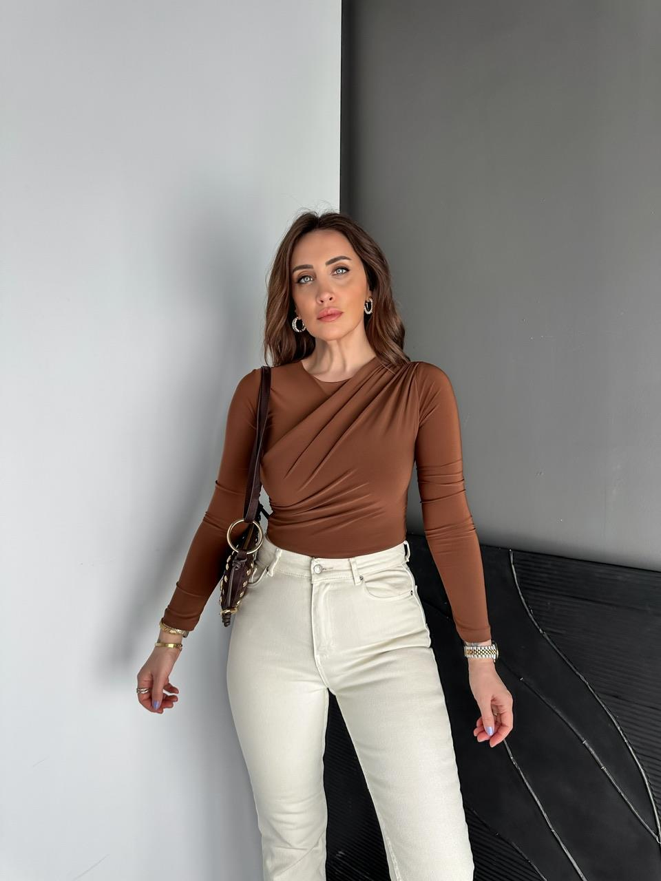 Kahve Drapeli Jarse Bluz