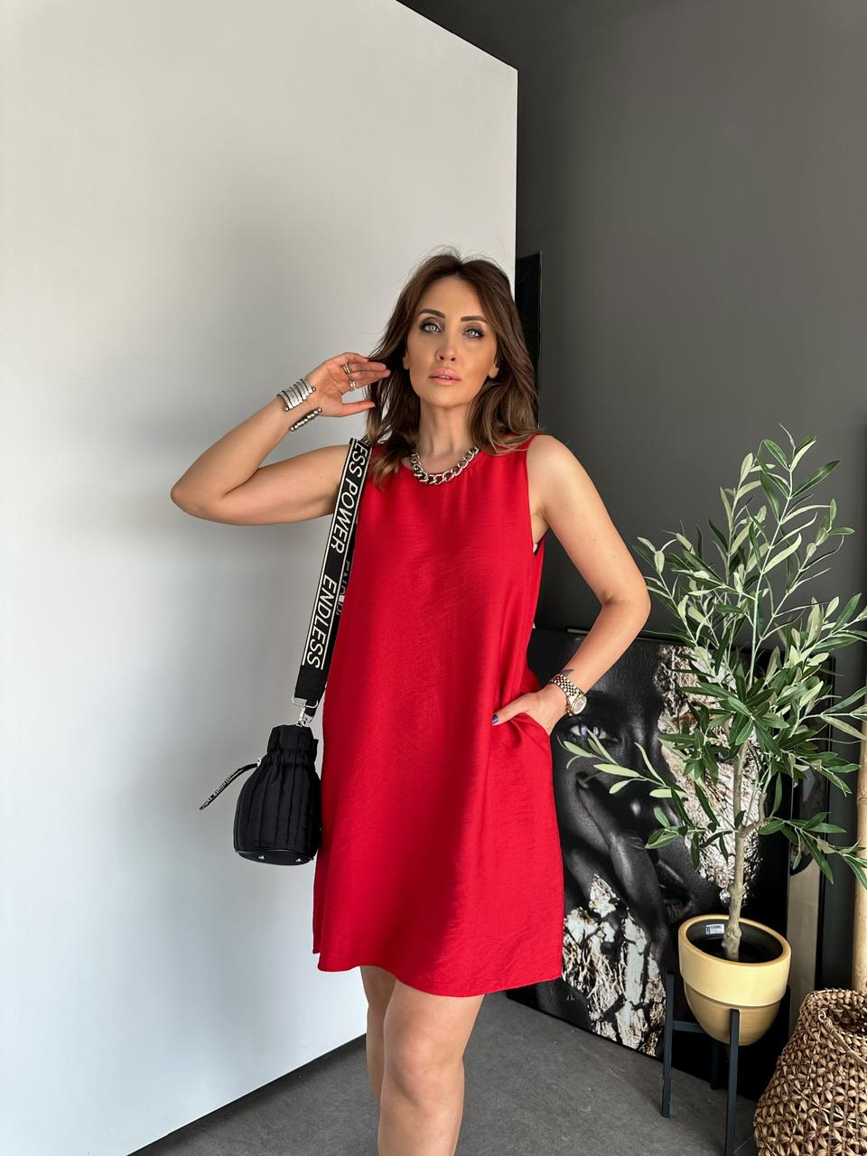 Kırmızı Kolsuz Cepli Basic Elbise