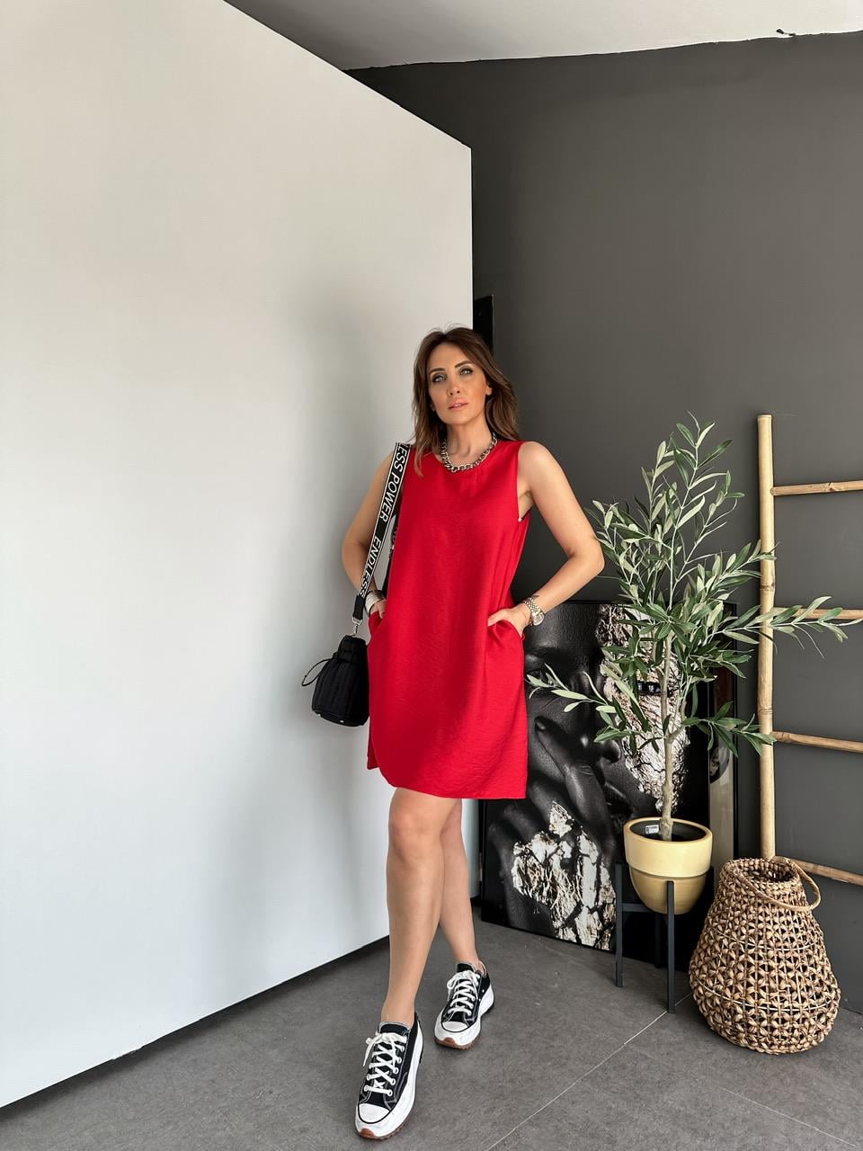 Kırmızı Kolsuz Cepli Basic Elbise