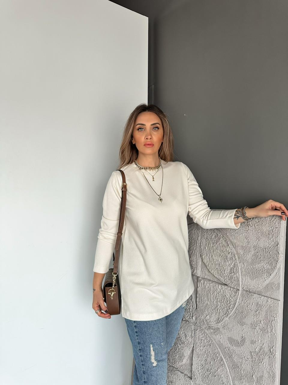 Krem Fitilli Bisiklet Yaka Basic Tshirt