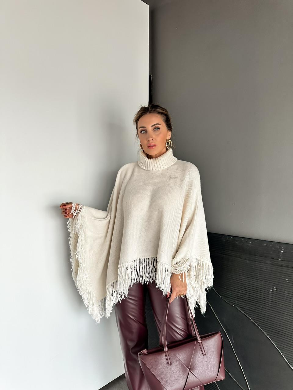 Krem Püsküllü Panço