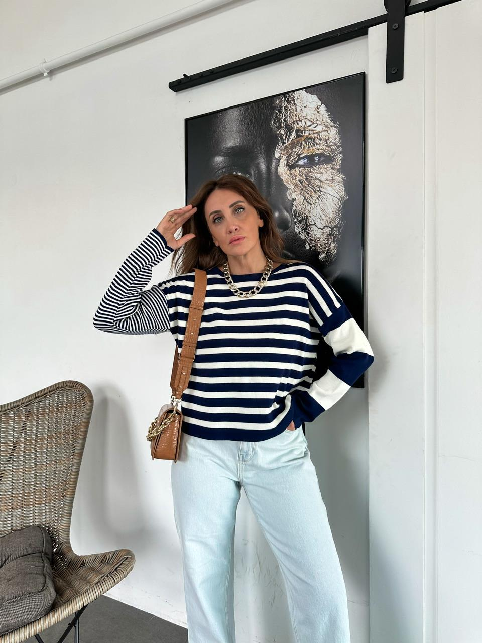 Lacivert Çizgili Basic Kazak