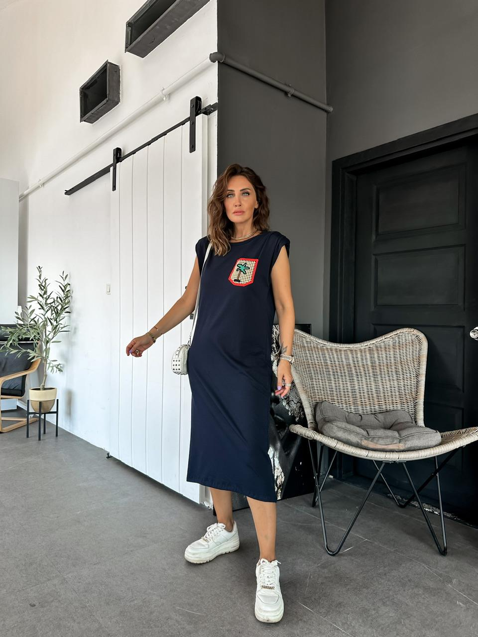 Lacivert Sırt Detaylı Basic Elbise