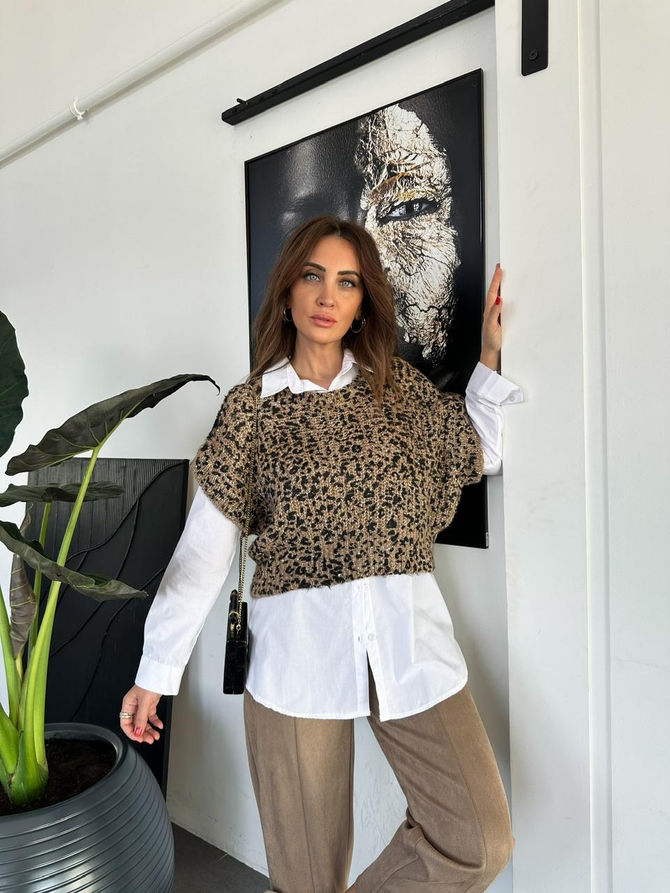 Leopar Pullu Gömlekli Triko