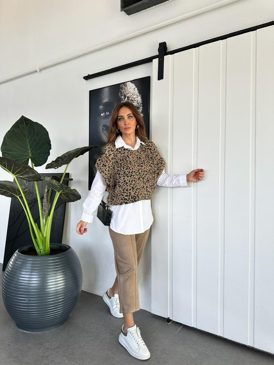 Leopar Pullu Gömlekli Triko