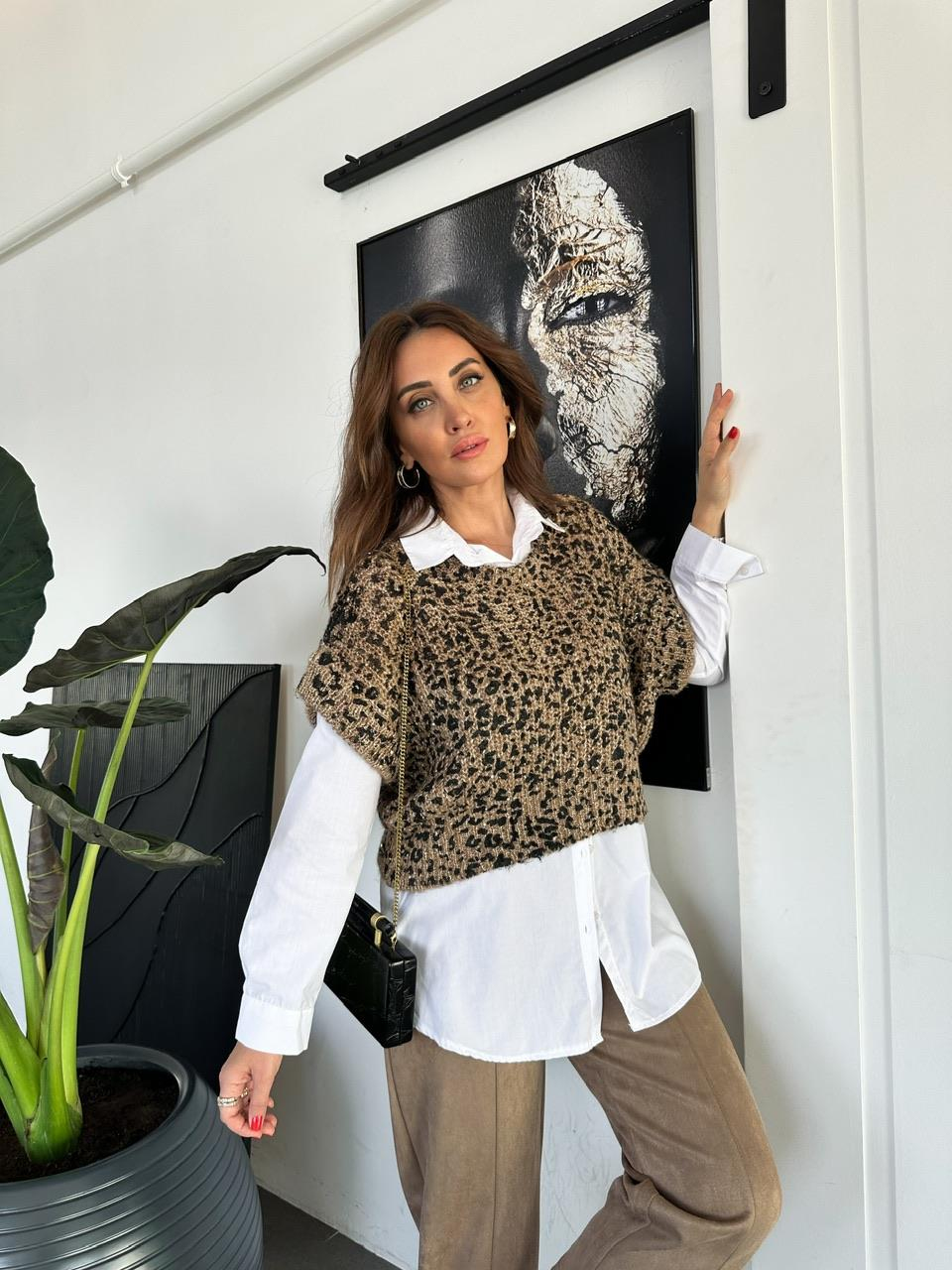 Leopar Pullu Gömlekli Triko