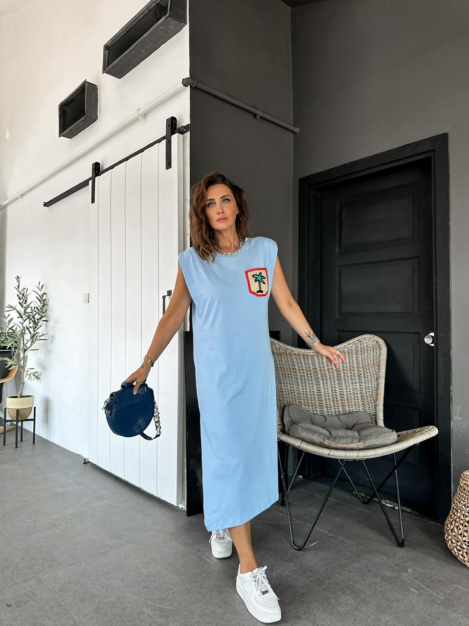 Mavi Sırt Detaylı Basic Elbise