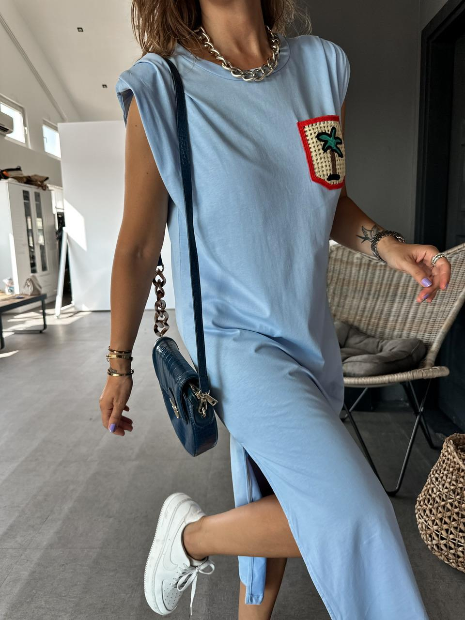 Mavi Sırt Detaylı Basic Elbise