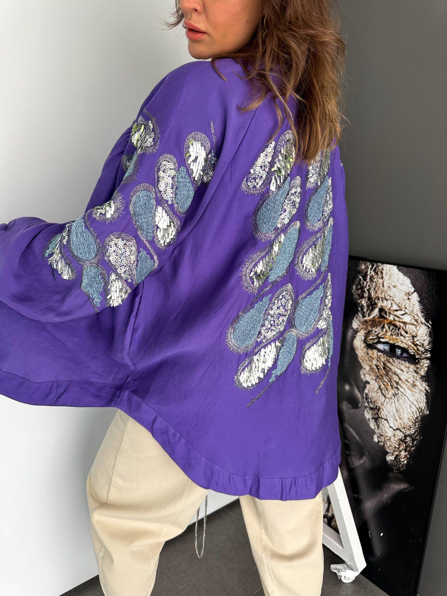 Mor Pul ve Nakış İşlemeli Kimono