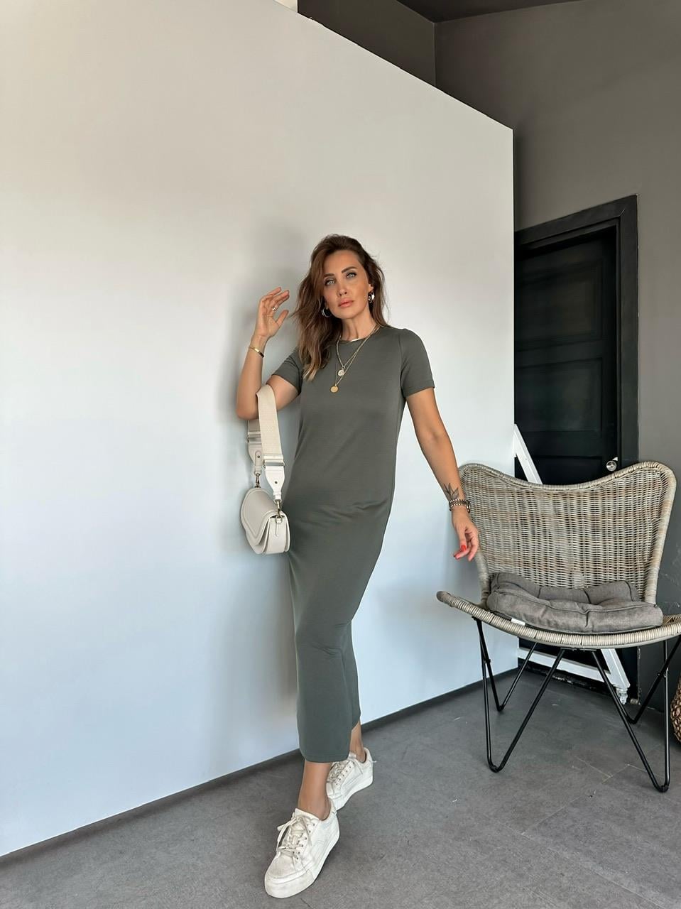 Natural Yeşil Modal Yırtmaçlı Basic Elbise