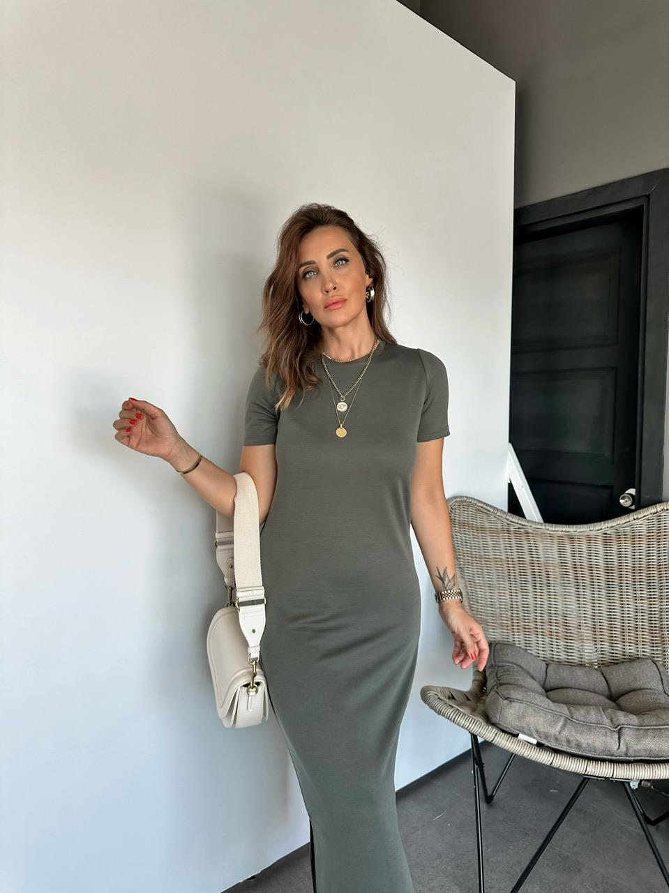 Natural Yeşil Modal Yırtmaçlı Basic Elbise