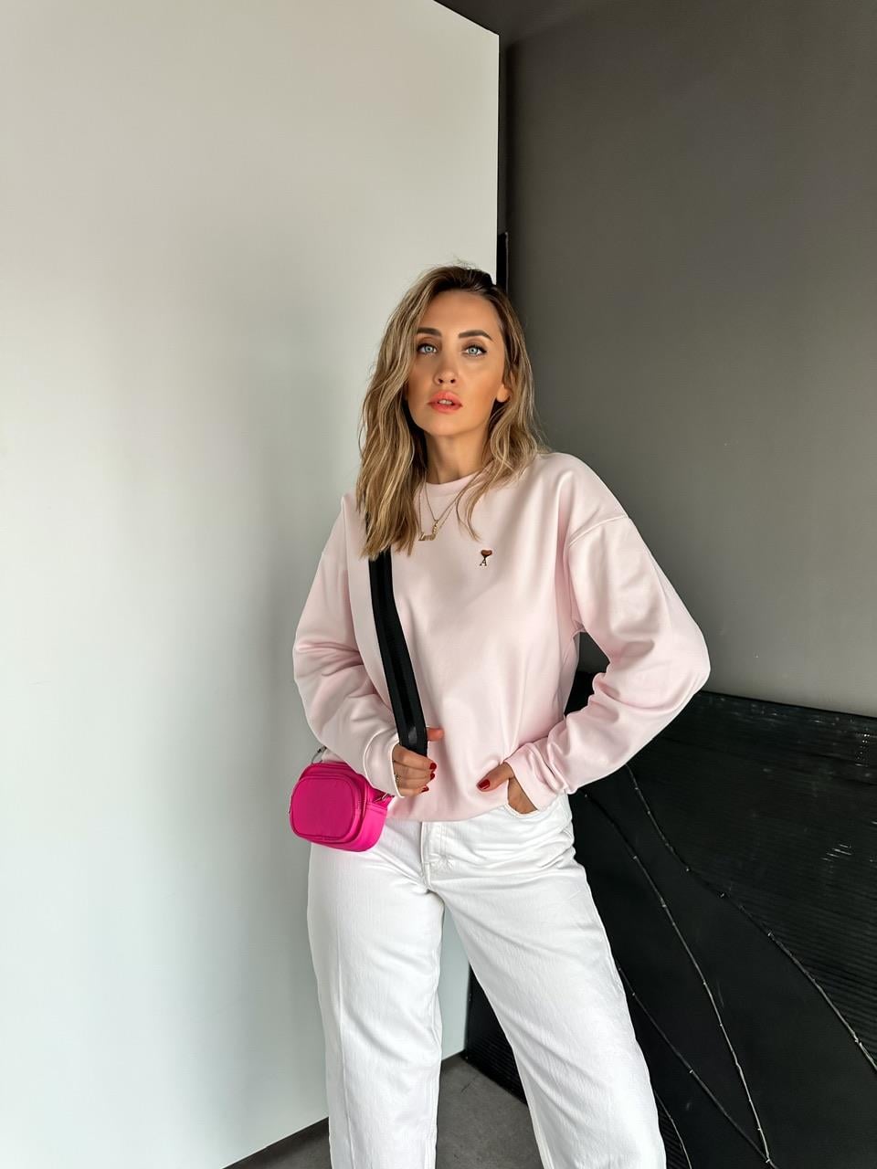 Pembe Logolu Marka Model Sweatshirt