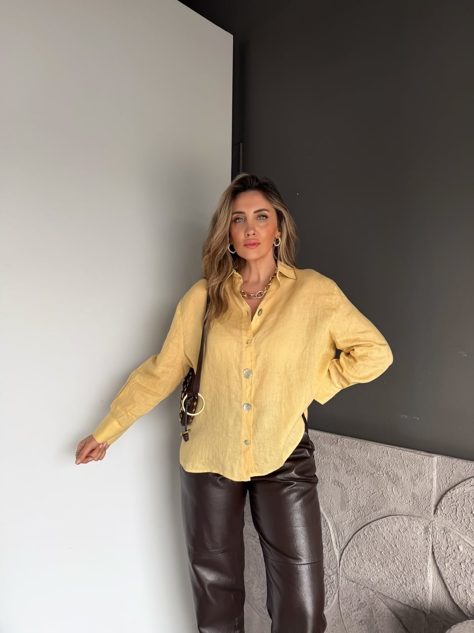 Sarı Ham Keten Sedef Düğmeli Orijinal Gömlek