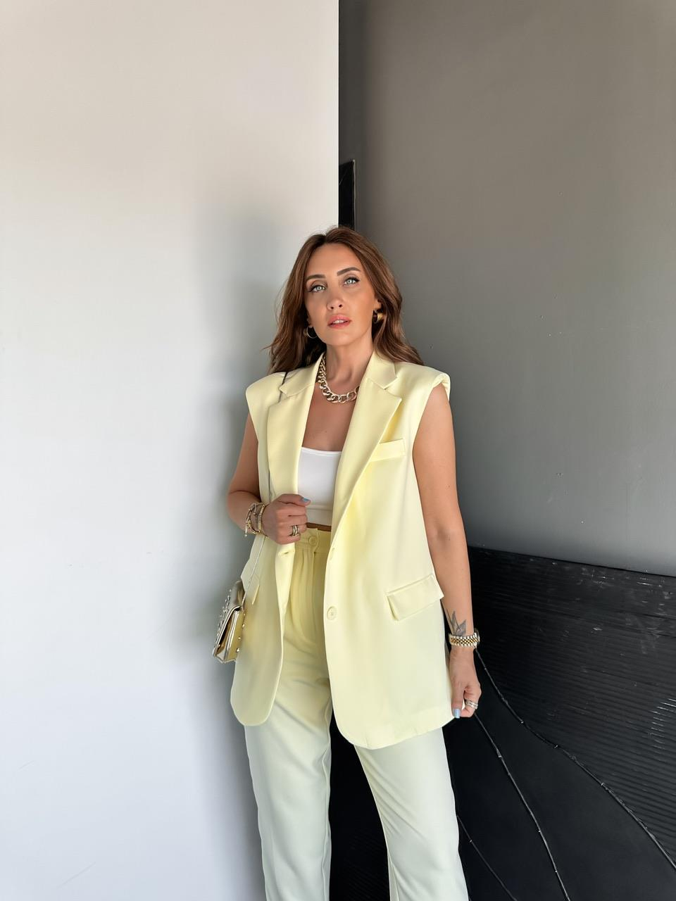 Sarı Yelek Pantolon Basic Marka Model Takım