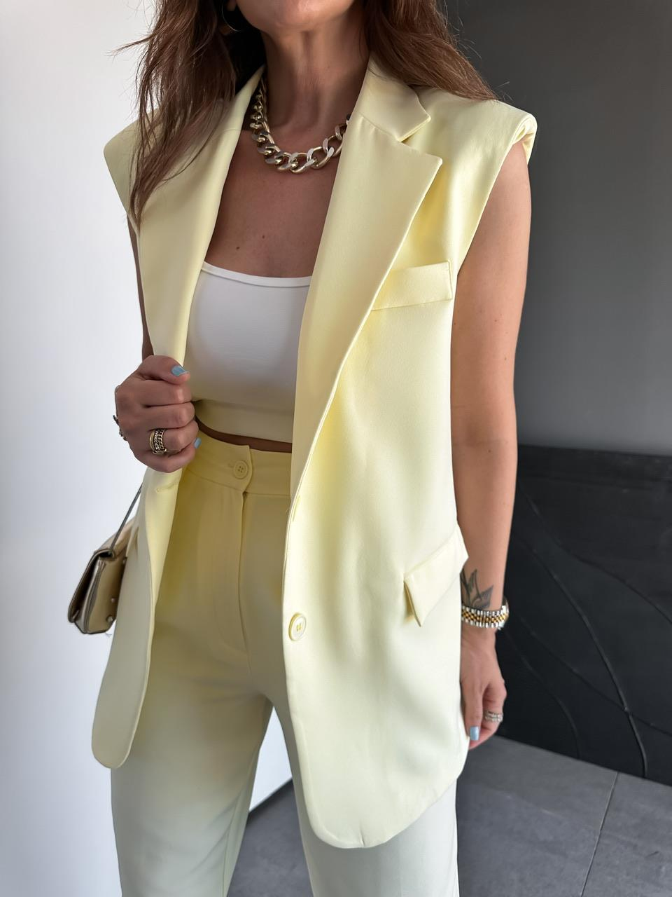 Sarı Yelek Pantolon Basic Marka Model Takım