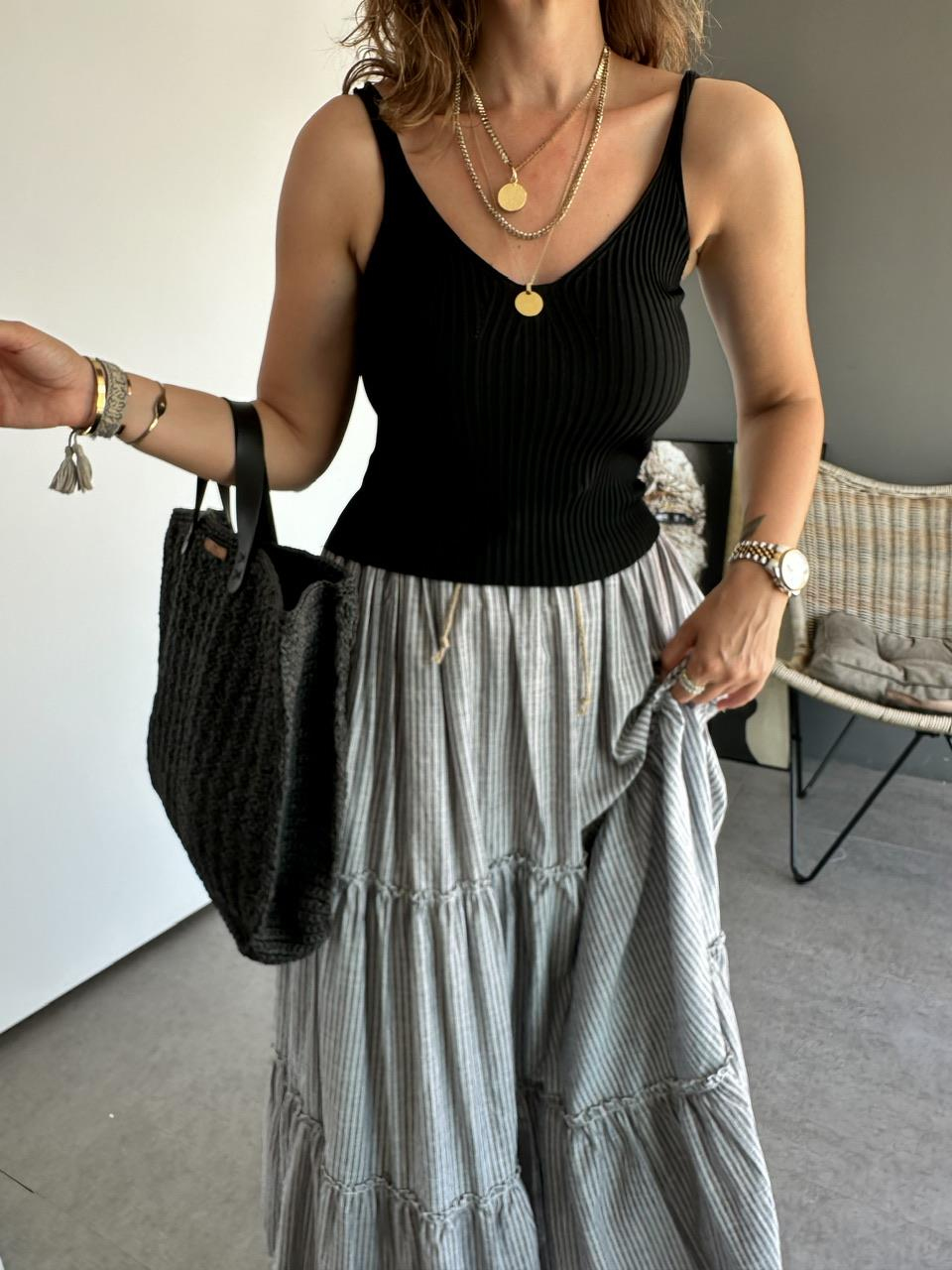 Siyah Askılı Triko Crop