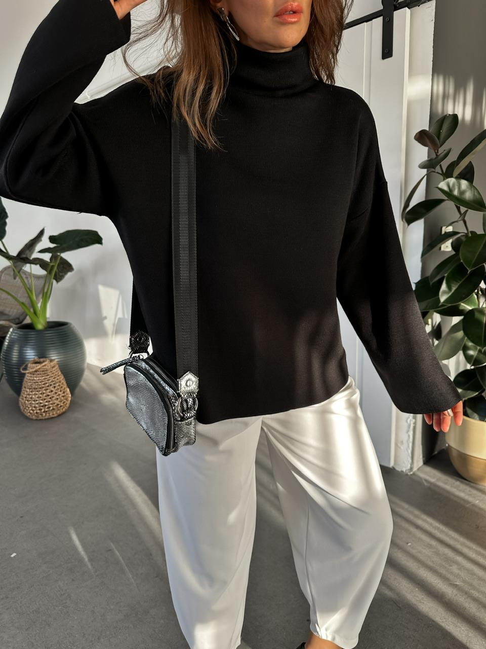 Siyah Balıkçı Yaka Basic Kazak