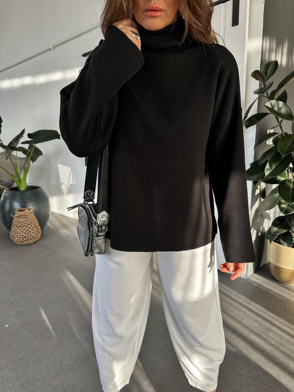 Siyah Balıkçı Yaka Basic Kazak