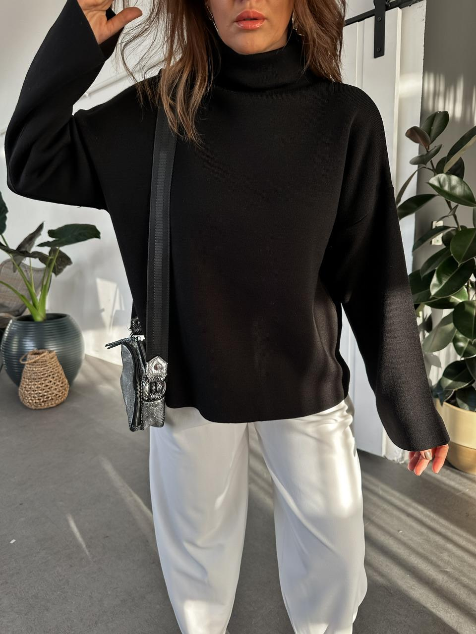 Siyah Balıkçı Yaka Basic Kazak