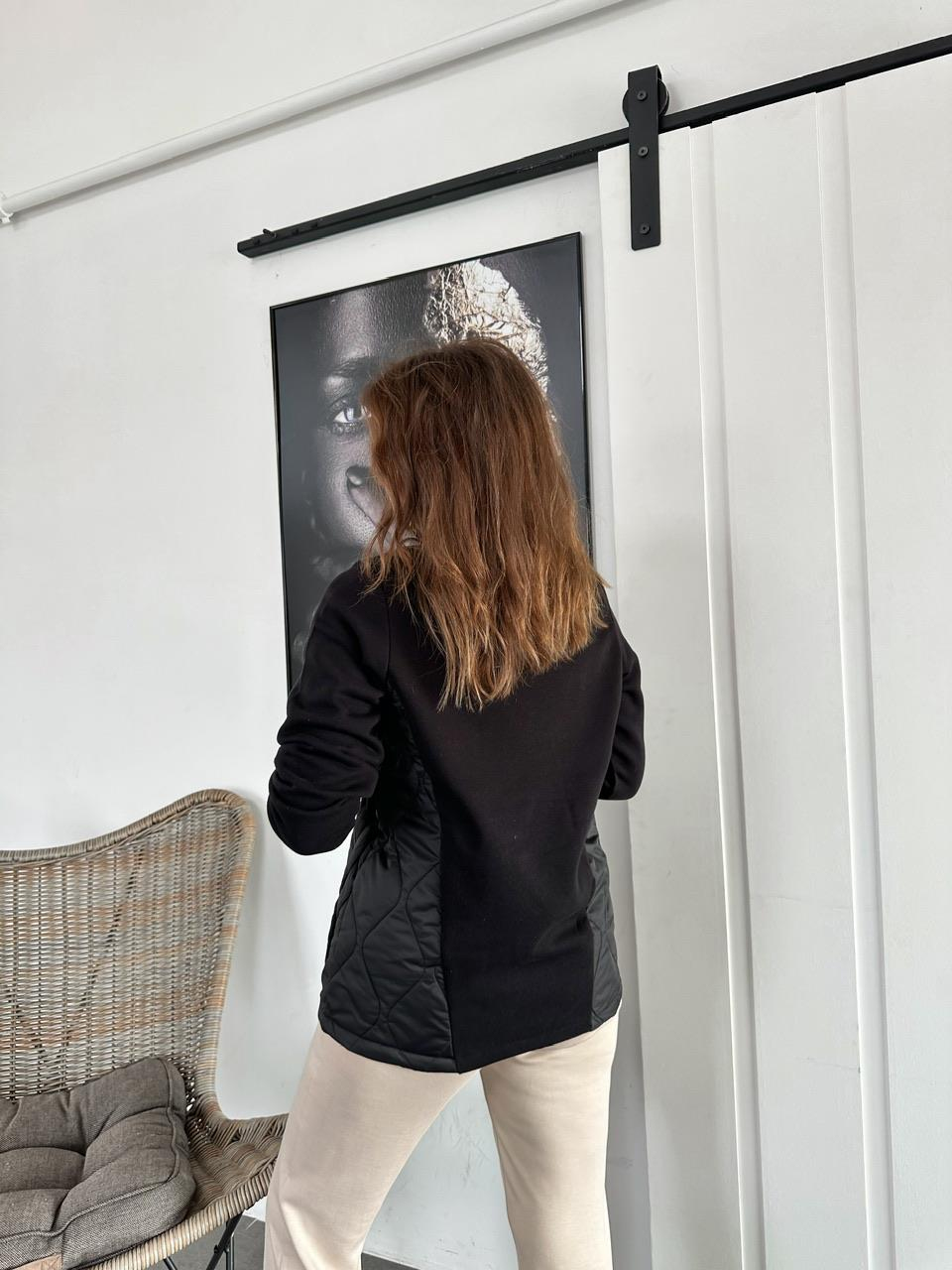 Siyah Çıtçıtlı Kapitone Sweatshirt