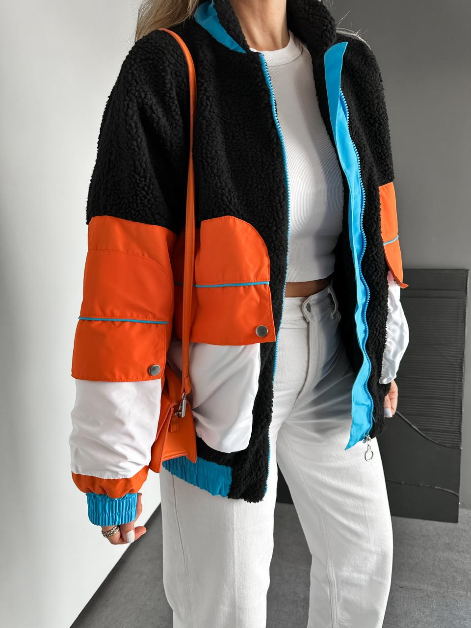 Siyah Çok Renkli Marka Model Mont